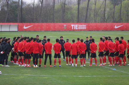 乐鱼官网-津媒：国足攻击手状态越来越好 武磊也需竞争上岗