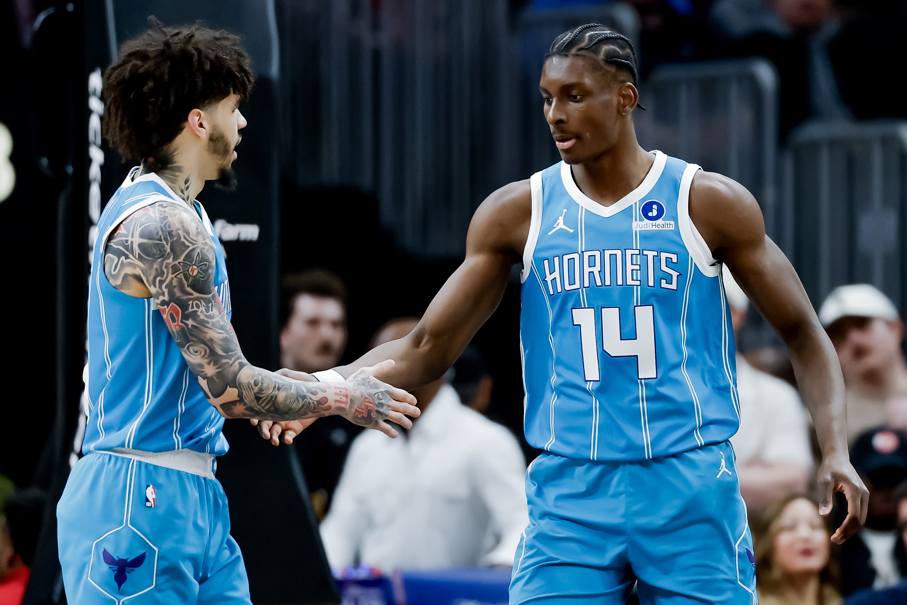 乐鱼平台-NBA彩经:黄蜂击退尼克斯 活塞主场不敌鹈鹕 魔术主场轻取国王